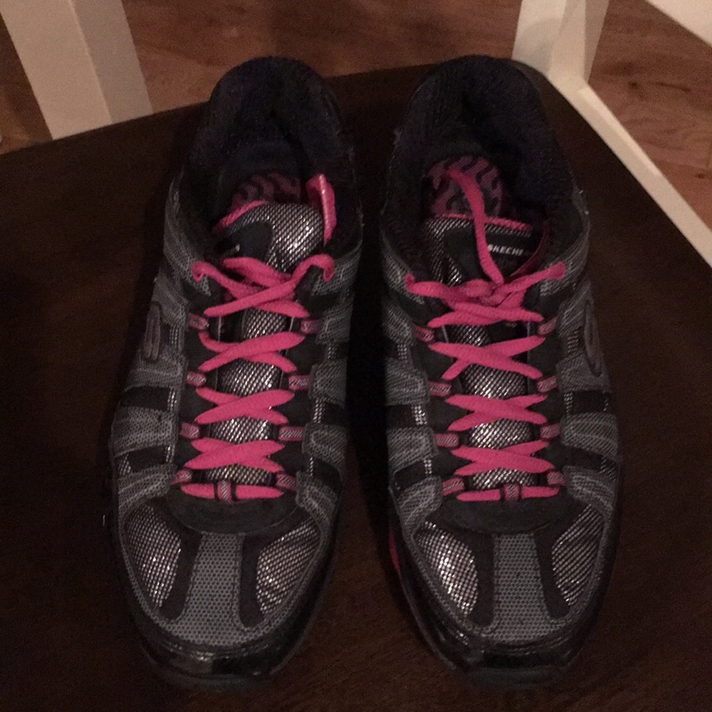 Skechers